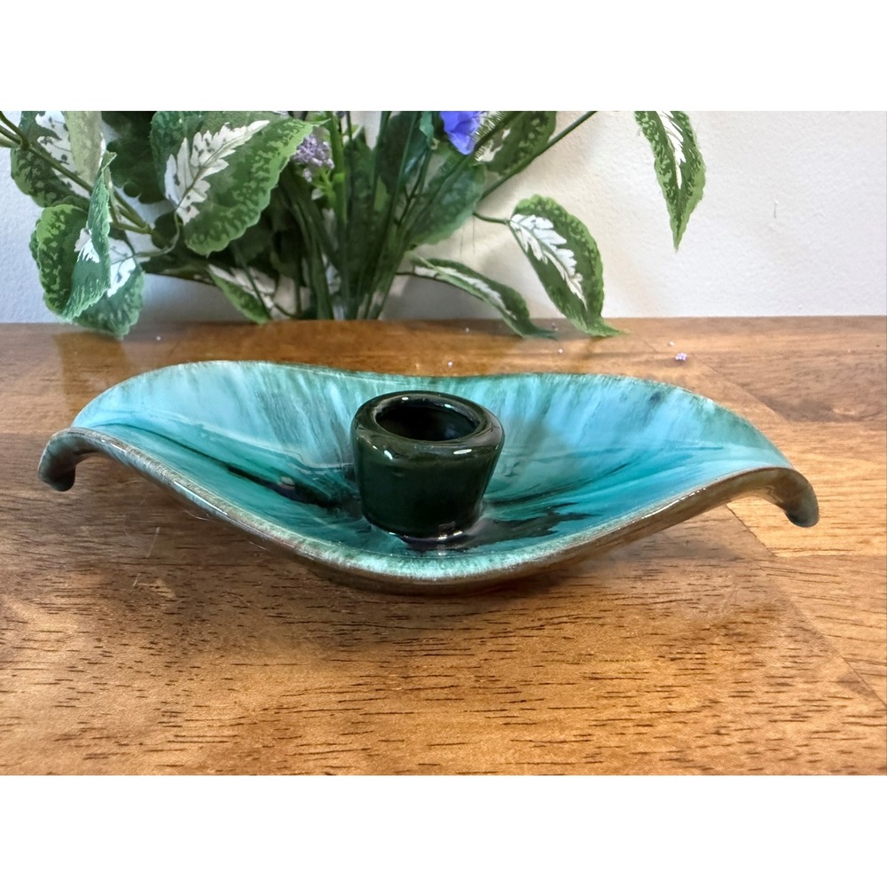 Blue Mountain Pottery Candle Holder – Green Drip Glaze Leaf Design Retro‎ MCM
